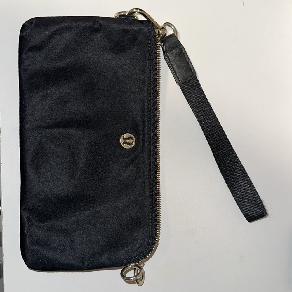 Lululemon wallet/wristlet